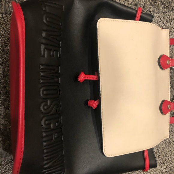 ❤️Moschino Versatile Backpack/Crossbody - Picture 7 of 8